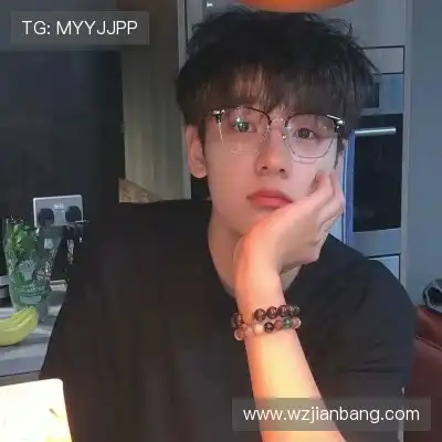 葛昀